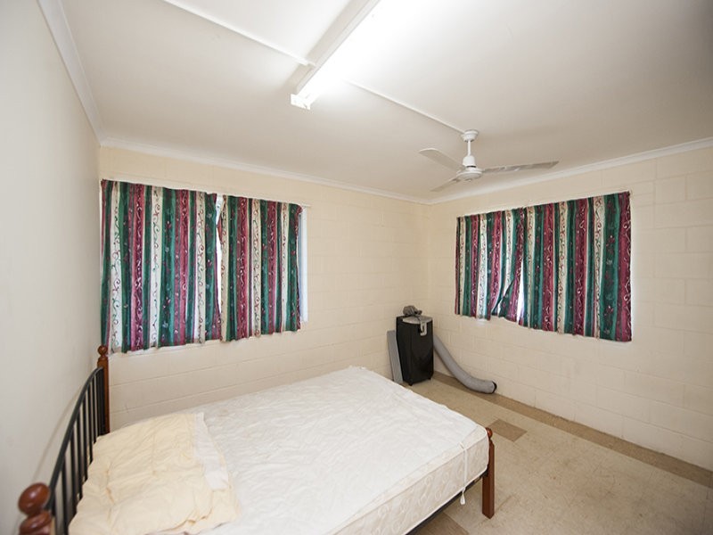 37 O’Malley Street, West Gladstone QLD 4680