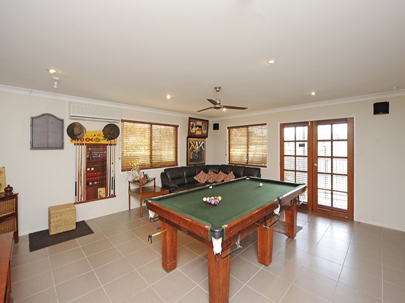 229 Oaka Street, South Gladstone QLD 4680