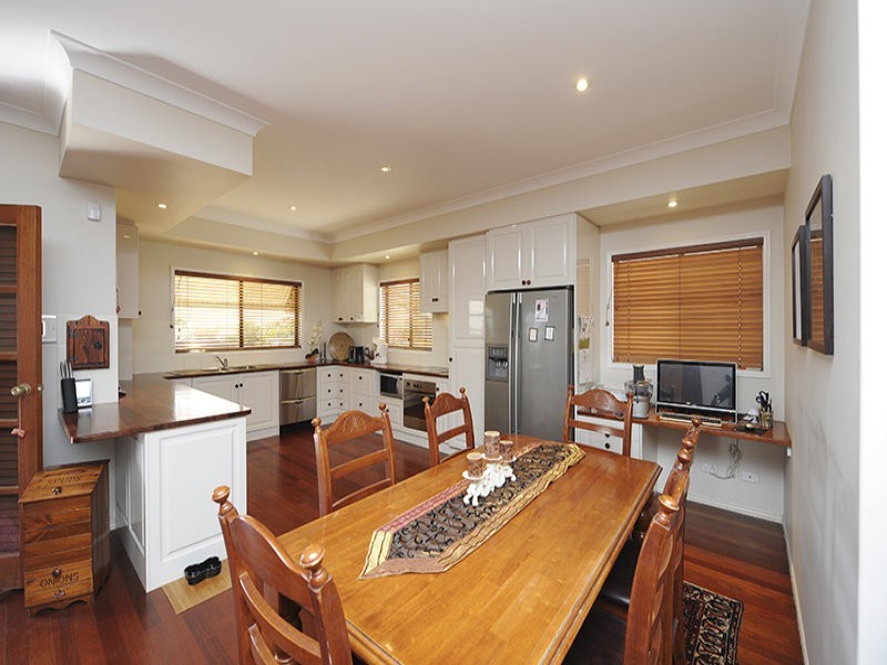 229 Oaka Street, South Gladstone QLD 4680