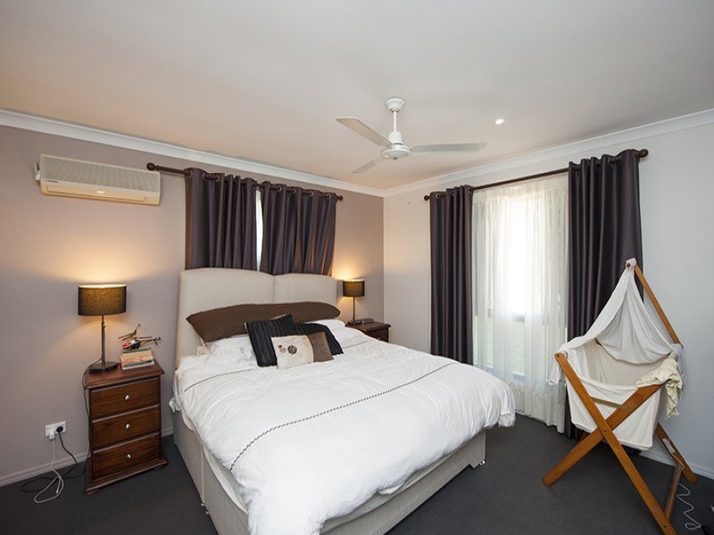 21 Huntington Court, New Auckland QLD 4680