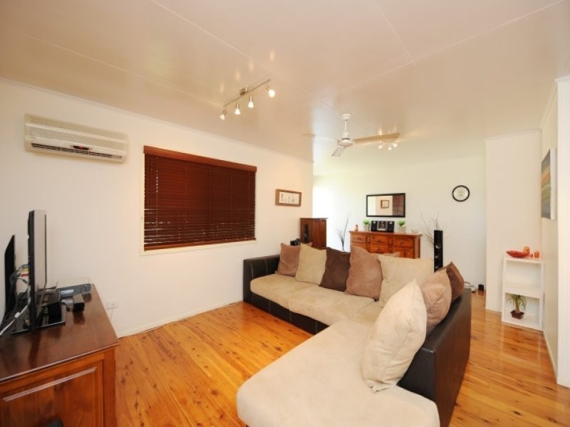 19 Dalton Street, Clinton QLD 4680