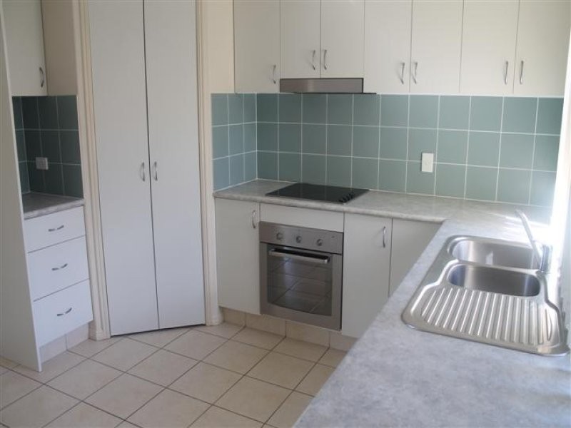 3 Joyner Close, Glen Eden QLD 4680