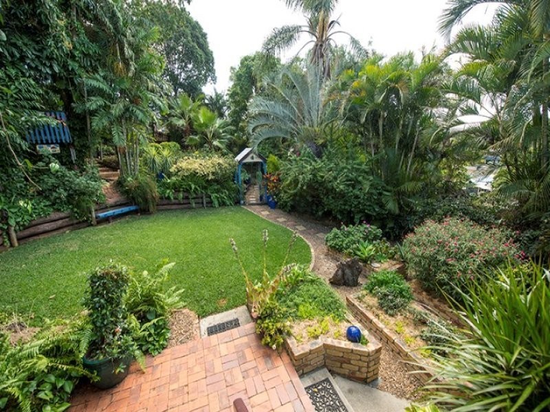 8 Hunter Street, West Gladstone QLD 4680