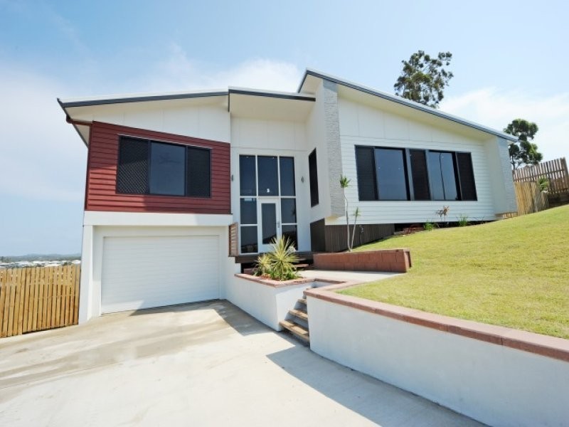 5 Eucalyptus Place, Kirkwood QLD 4680