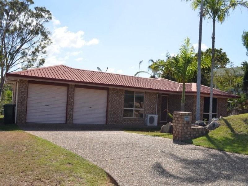 11 Ben Lexcen Court, Clinton QLD 4680