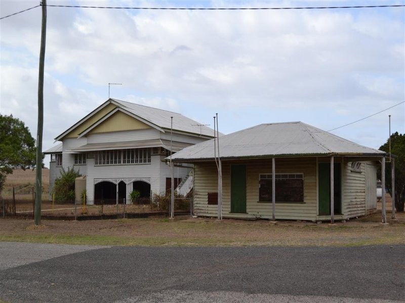 1 Sinclair Street, Ambrose QLD 4695