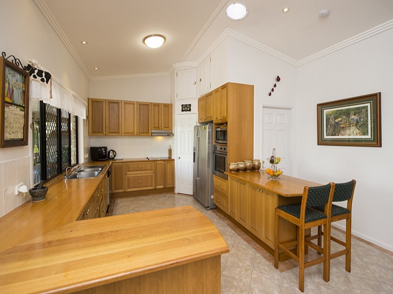 23 Wivenhoe Close, Clinton QLD 4680