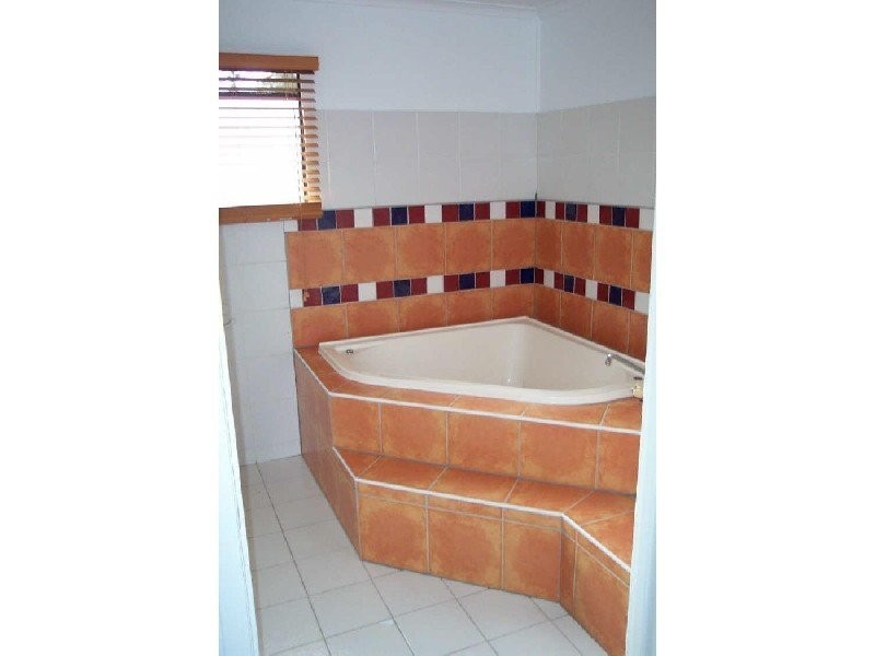 46 Golding Street, Barney Point QLD 4680