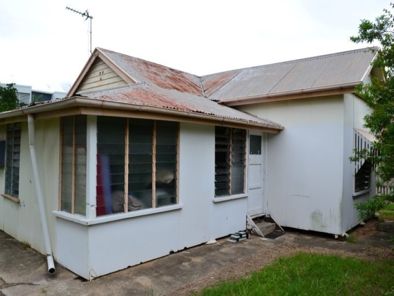 19 Glenlyon Street, Gladstone QLD 4680