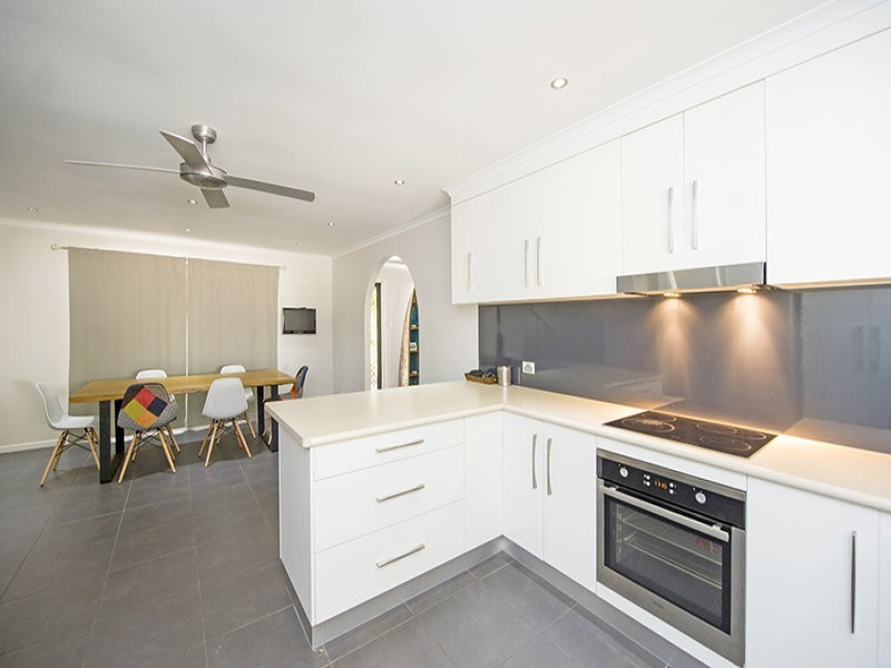 52 Gretel Drive, Clinton QLD 4680