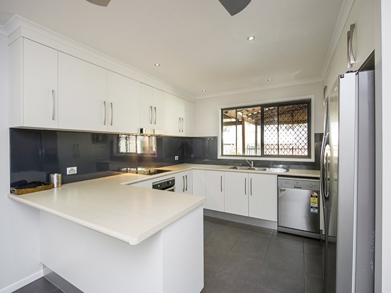 52 Gretel Drive, Clinton QLD 4680
