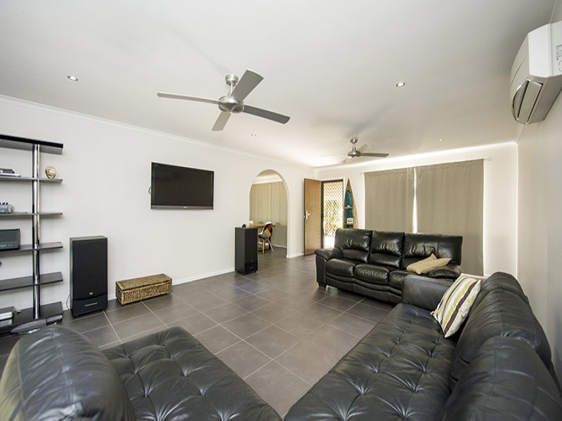 52 Gretel Drive, Clinton QLD 4680