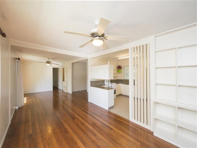 6 Lyons Street, South Gladstone QLD 4680