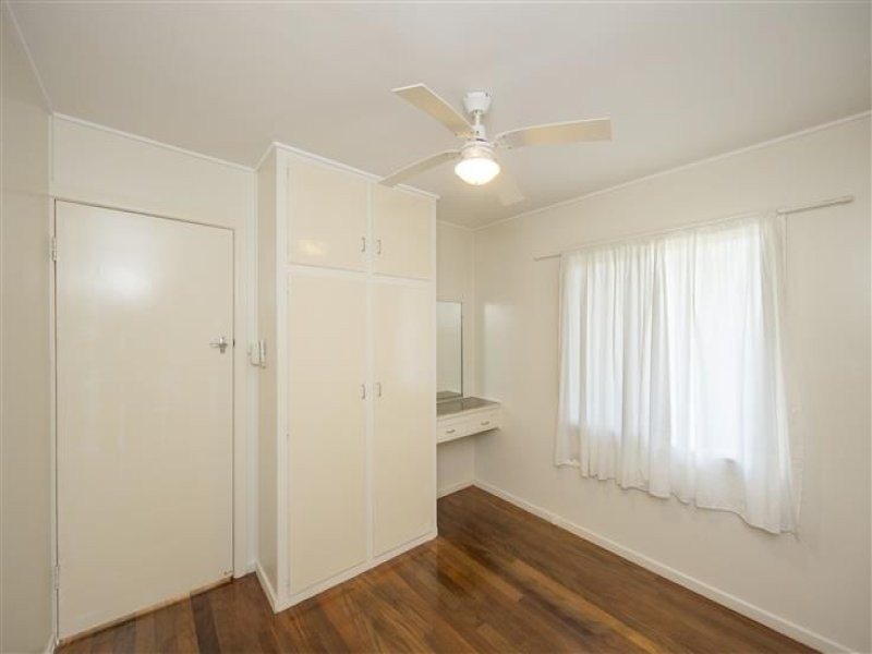 6 Lyons Street, South Gladstone QLD 4680