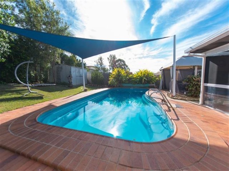 71 J Hickey Avenue, Clinton QLD 4680