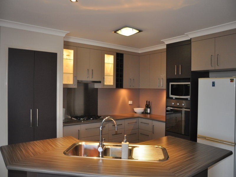 11 Julius Crescent, Clinton QLD 4680