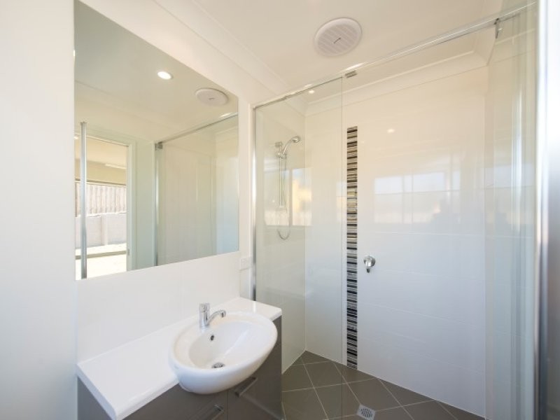 15 Kandel Court, Kirkwood QLD 4680