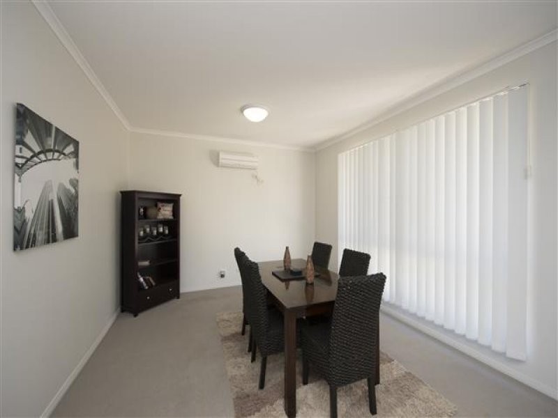 18 Skyline Drive, New Auckland QLD 4680