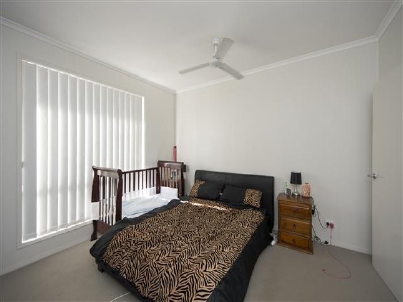 18 Skyline Drive, New Auckland QLD 4680