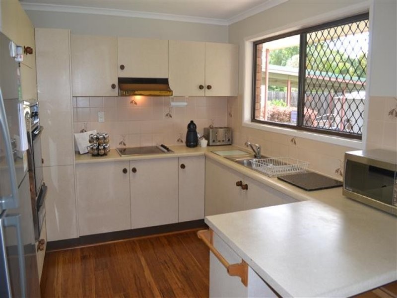 308 J Hickey Ave, Clinton QLD 4680