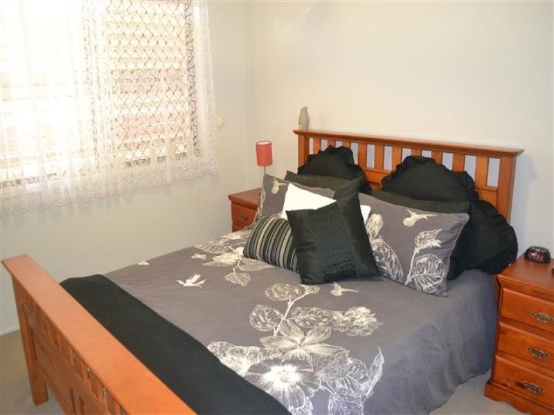 308 J Hickey Ave, Clinton QLD 4680
