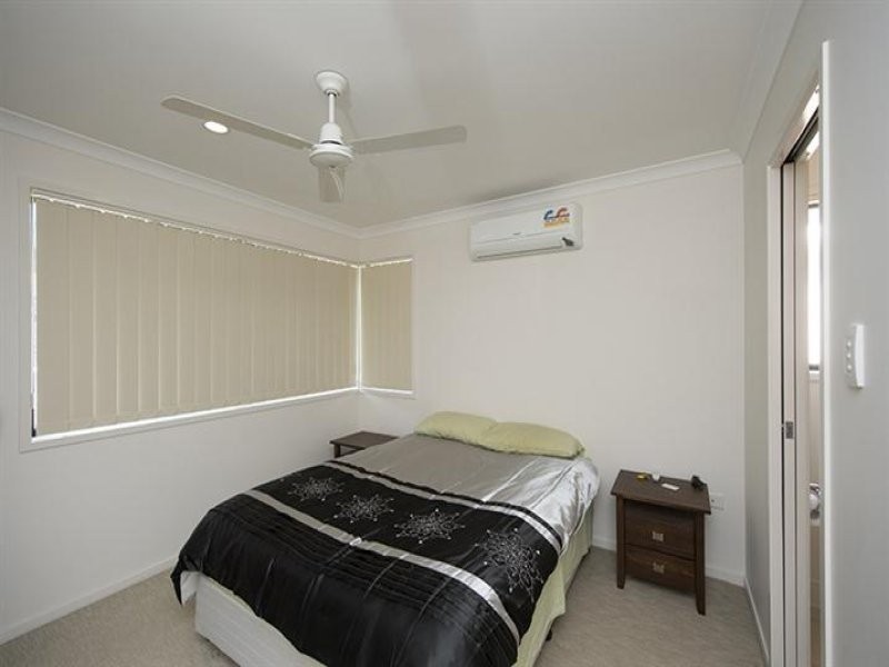 38 Dartmouth Close, Clinton QLD 4680