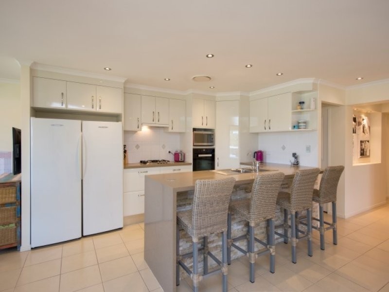 53 Luana Crescent, Burua QLD 4680