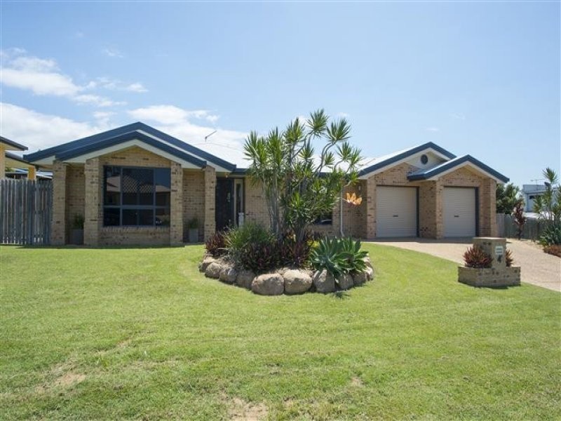 4 Leonie Court, New Auckland QLD 4680