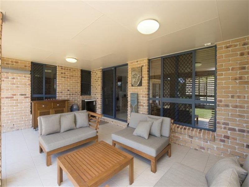 4 Leonie Court, New Auckland QLD 4680