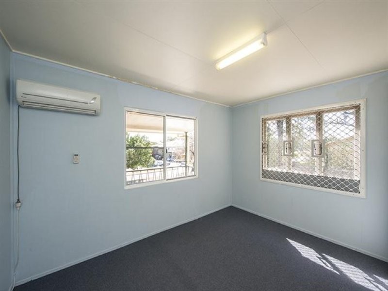 36 Dawson Highway, West Gladstone QLD 4680