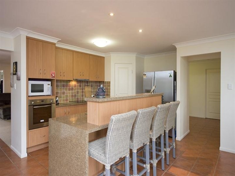 81 Penda Avenue, New Auckland QLD 4680
