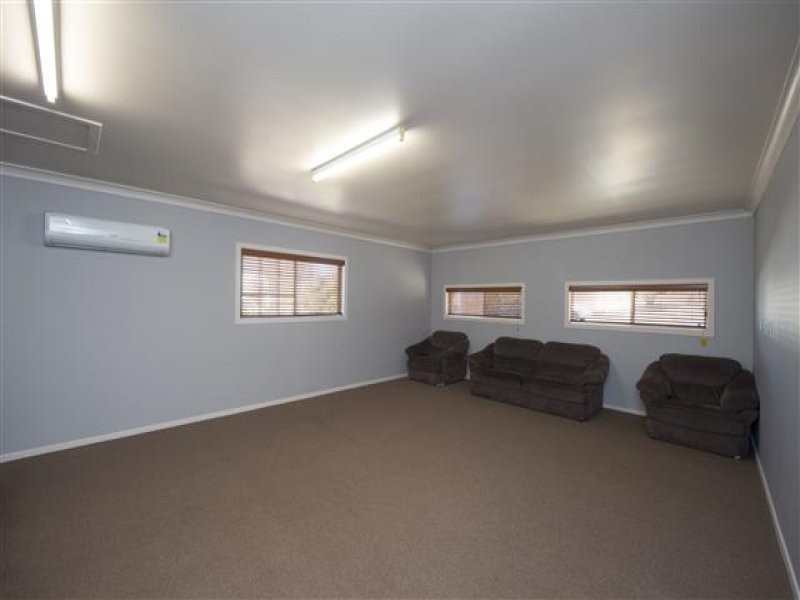 46 Cockatoo Drive, New Auckland QLD 4680