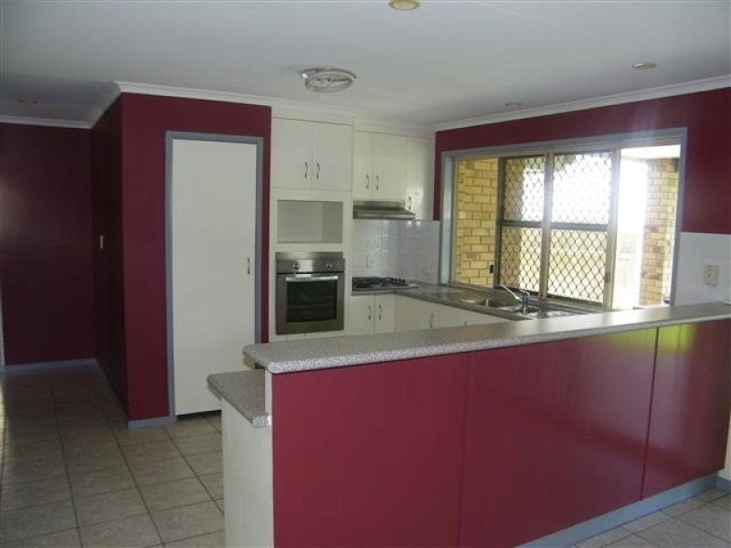 2 Fawley Close, Telina QLD 4680