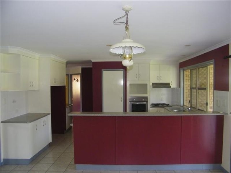 2 Fawley Close, Telina QLD 4680