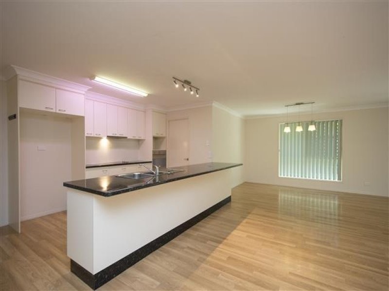 6 Scorpius Place, Telina QLD 4680