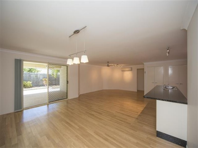 6 Scorpius Place, Telina QLD 4680