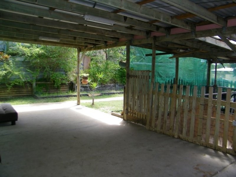 10 Far Street, West Gladstone QLD 4680