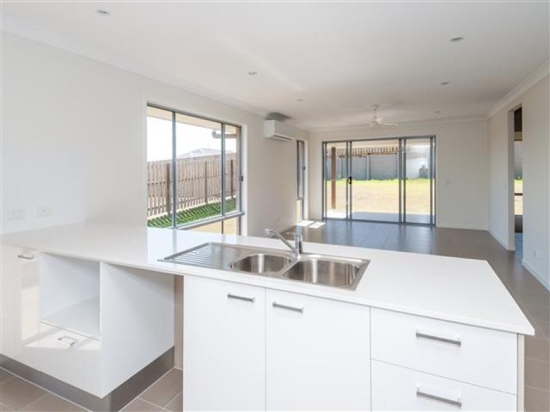 11 Kandel Court, Kirkwood QLD 4680