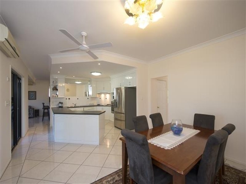 60 Katrina Boulevard, New Auckland QLD 4680