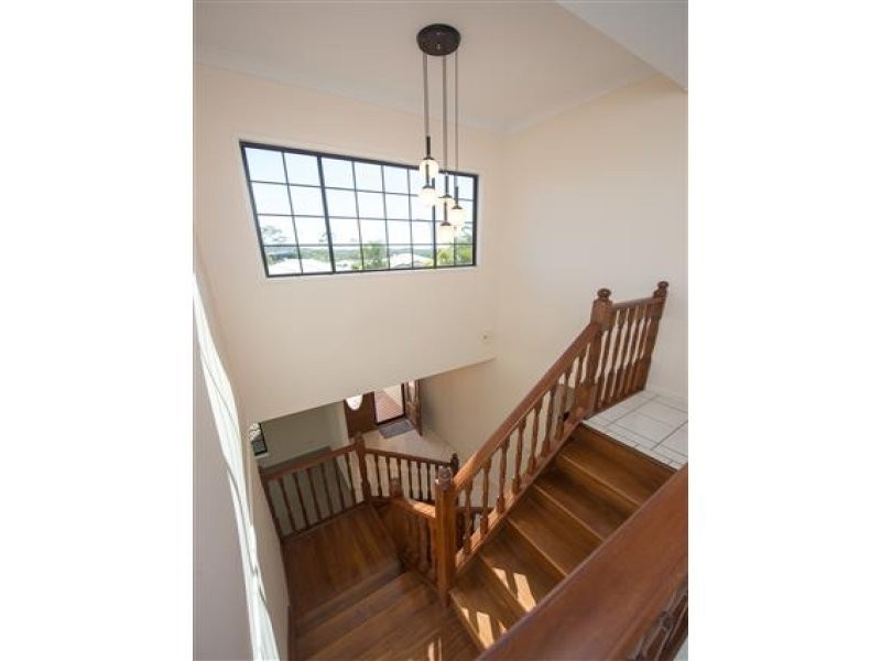 60 Katrina Boulevard, New Auckland QLD 4680