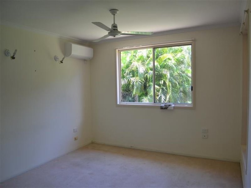119 J Hickey Avenue, Clinton QLD 4680