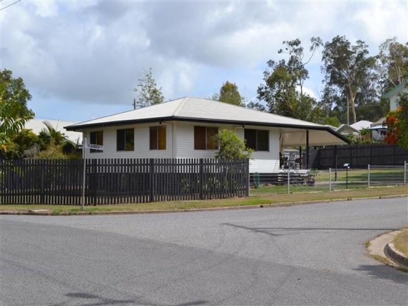 38 Flounder Crescent, Toolooa QLD 4680