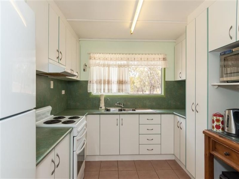 7 Ling Street, Toolooa QLD 4680