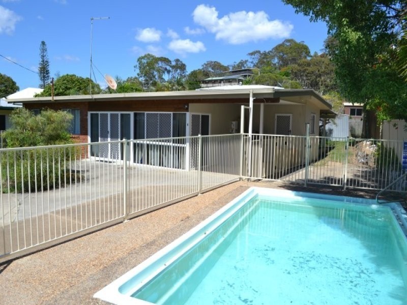 2 Banksia Avenue, Sun Valley QLD 4680