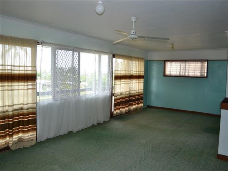 31 Flinders Street, West Gladstone QLD 4680