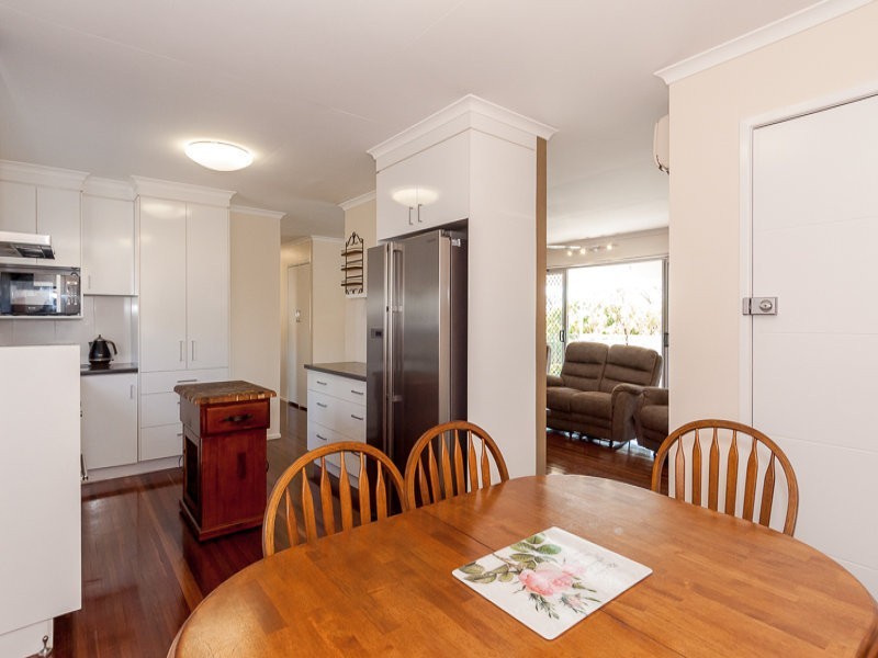 8 Matson Crescent, West Gladstone QLD 4680