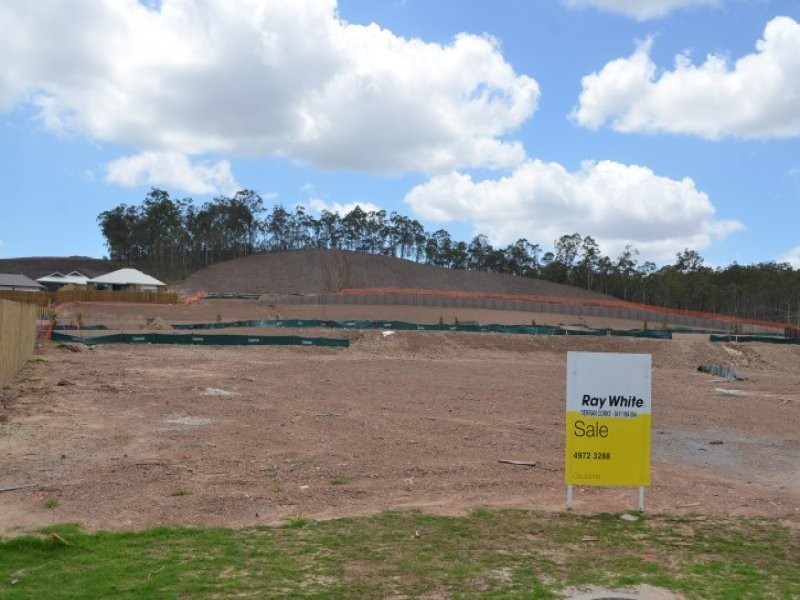 17 Bragg Court, Kirkwood QLD 4680