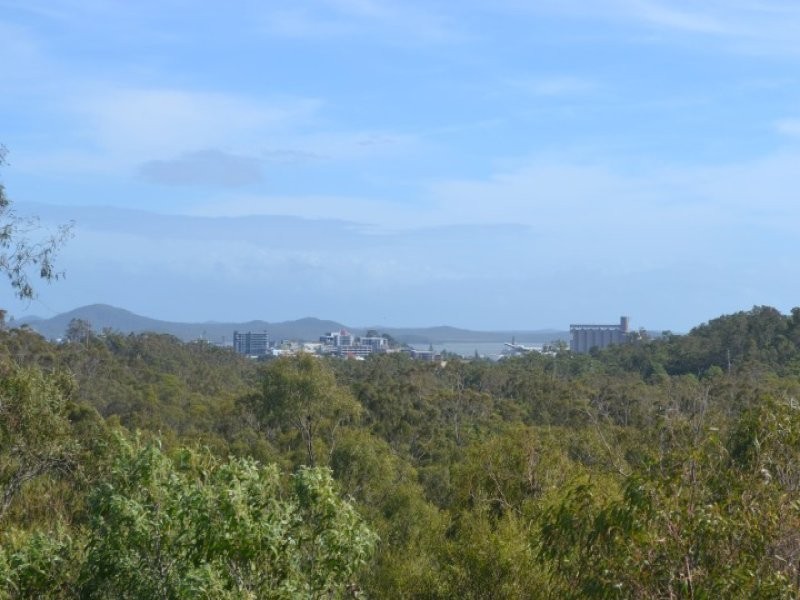44 Dolphin Terrace, South Gladstone QLD 4680
