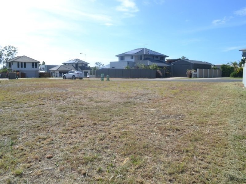 44 Dolphin Terrace, South Gladstone QLD 4680