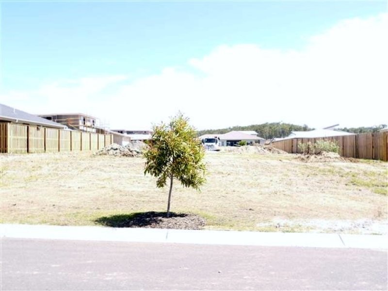 7 Parkway Crescent, Kirkwood QLD 4680